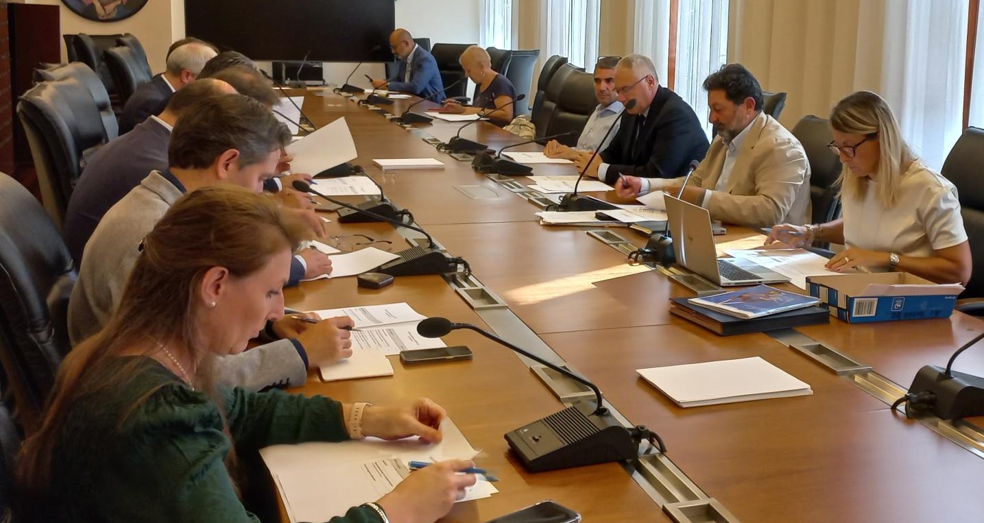 CAPIGRUPPO. CR 26/9 E 2/10: BILANCIO CONSOLIDATO E MOZIONI SU SALUTE